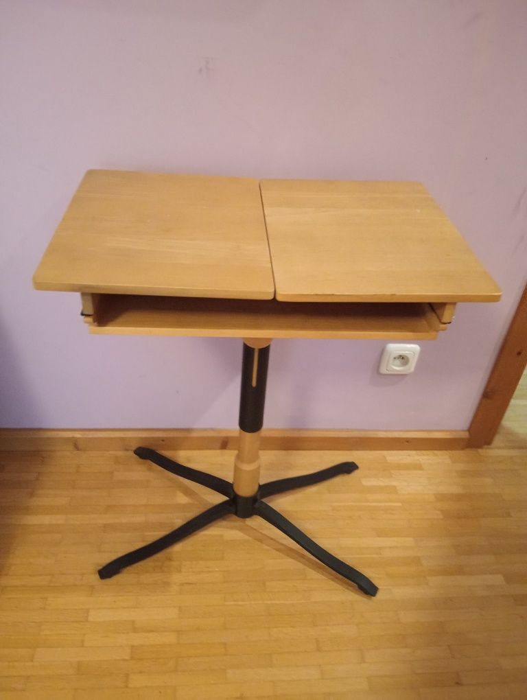 Stolik pod laptopa (szafka nocna, stolik kawowy, ikea)