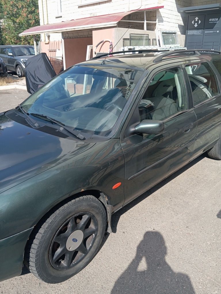 Продаю Форд мондео 2 виробу 1998 року.
