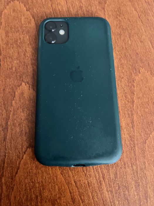 Продам IPhone 11 128GB в відмінному стані