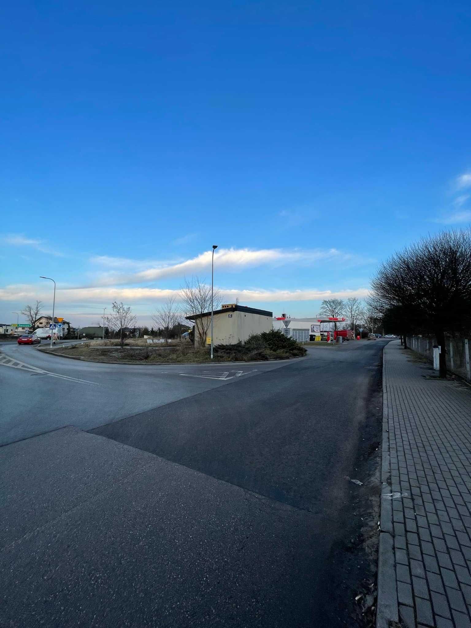 Działka inwestycyjna z budynkiem i pozw. na budowę myjni Lubartów