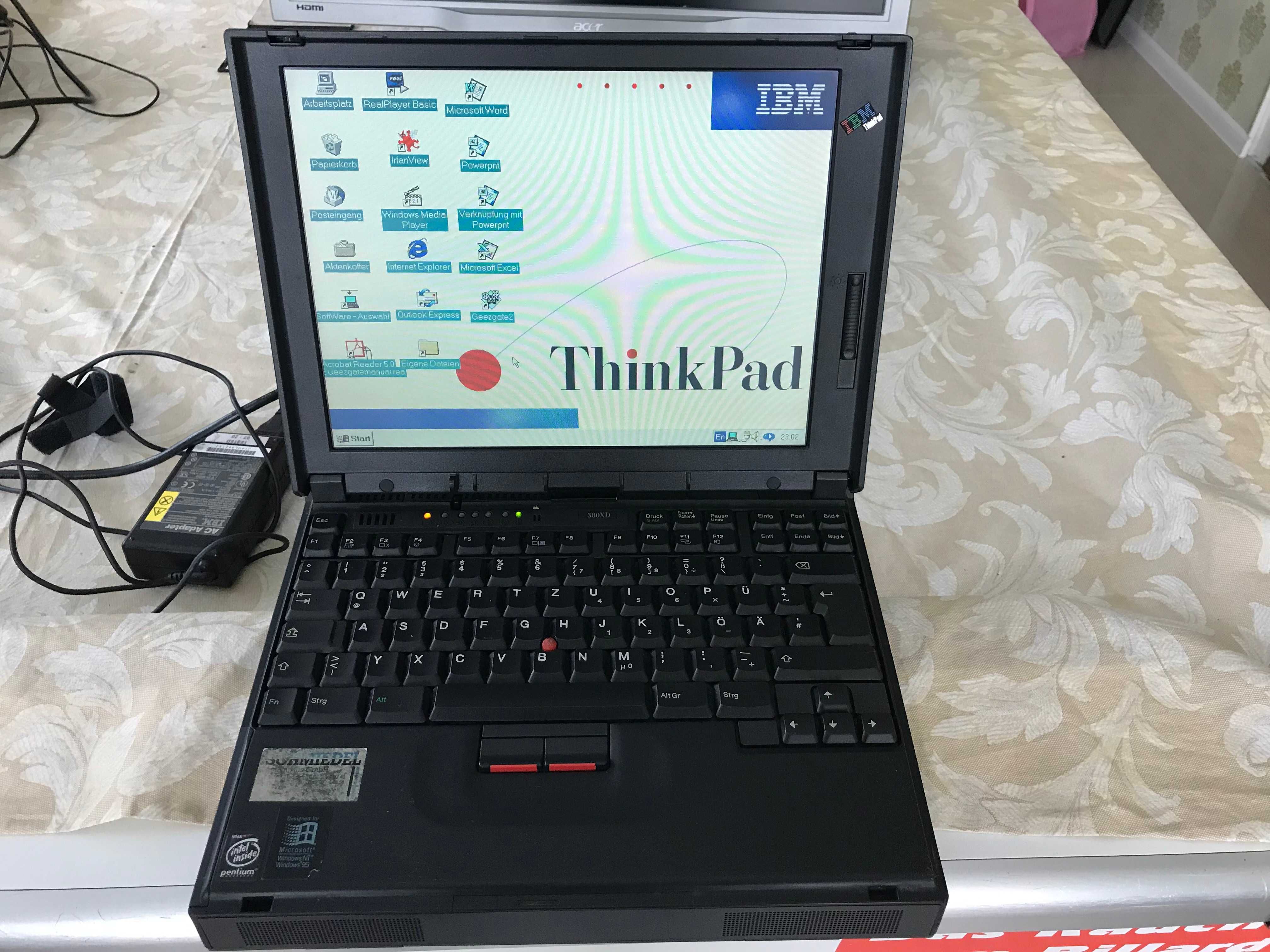 Вінтажний ноутбук IBM ThinkPad 380 Type 2635