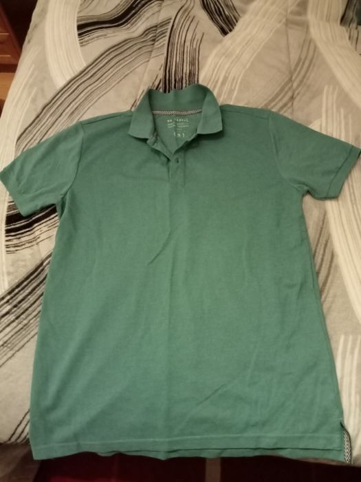 Polo tamanho S grande