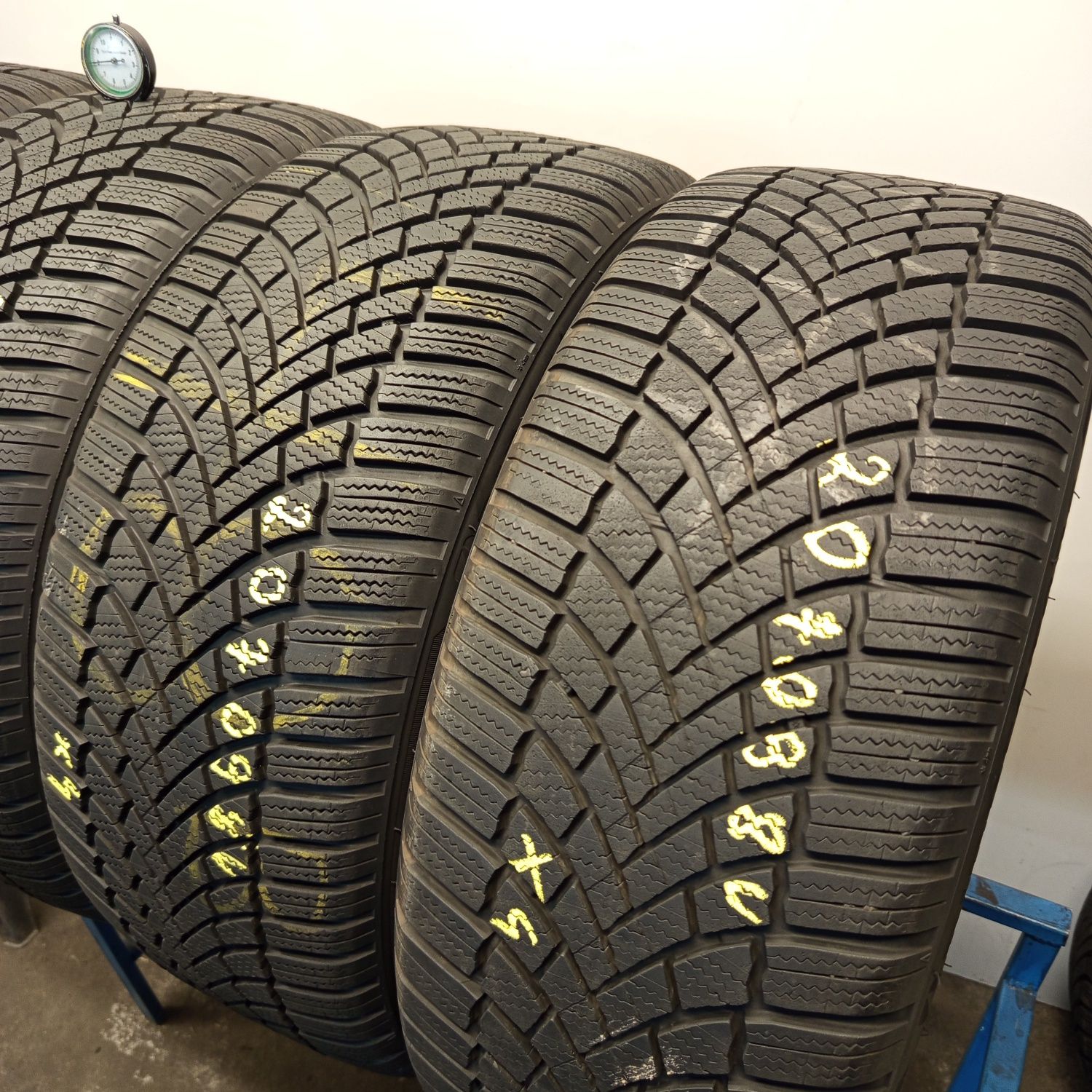 4x 235/45r18 Bridgestone LM005