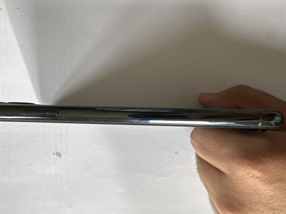 iPhone 11 Pro Max 64gb.