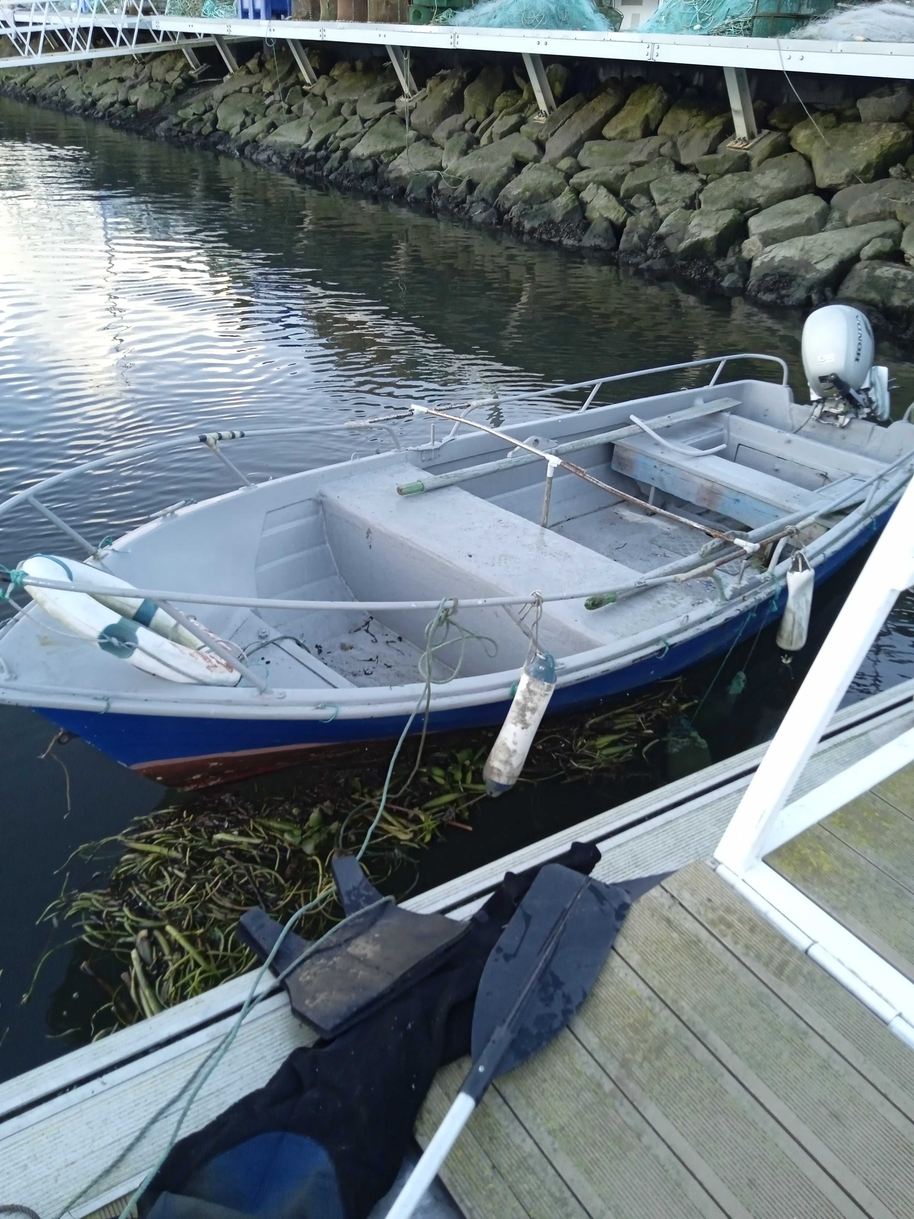 Barco em ótimo estado