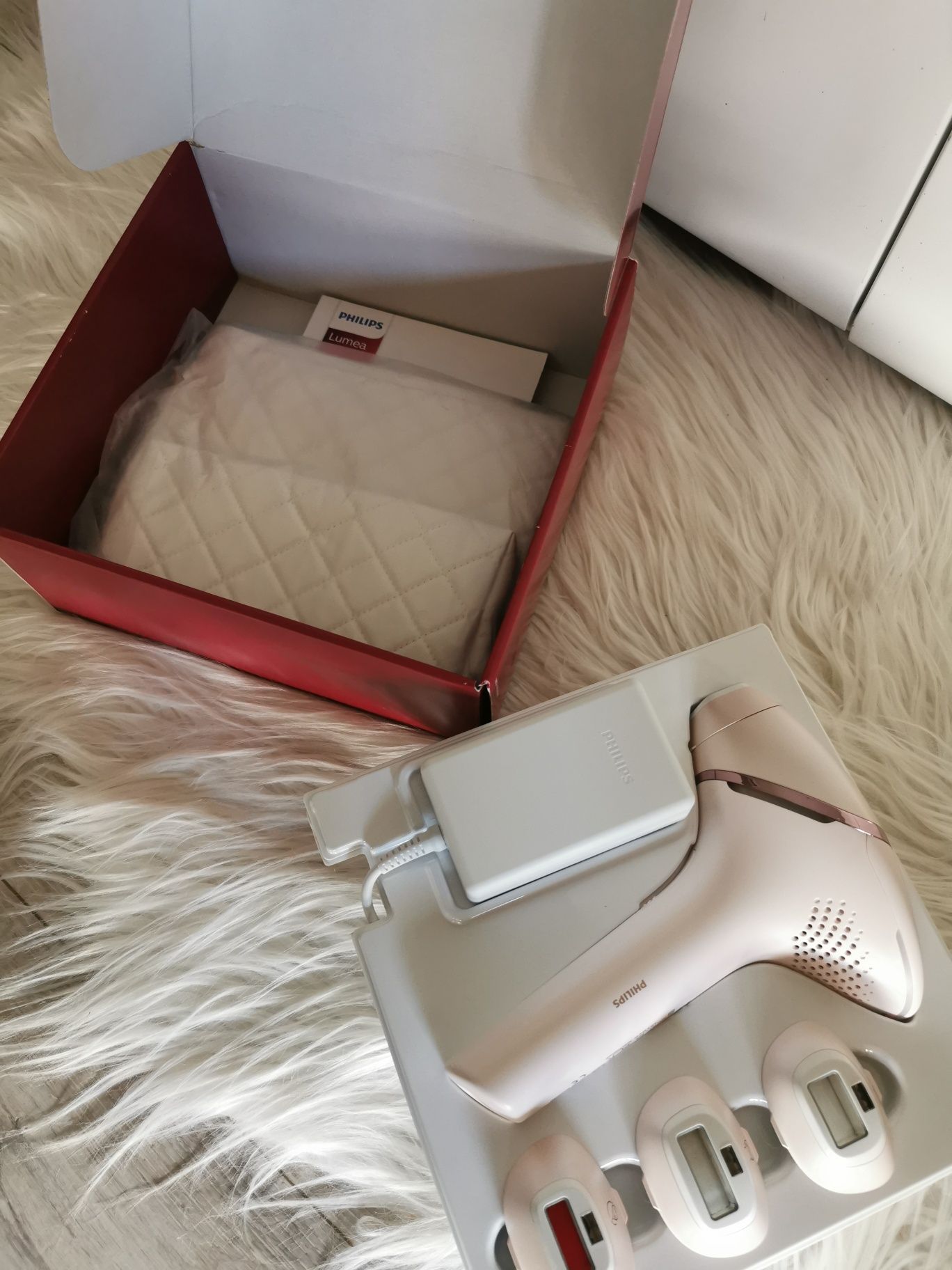 Depilator laserowy PHILIPS Lumea seria 9900 Prestige BRI977/001 SenseI