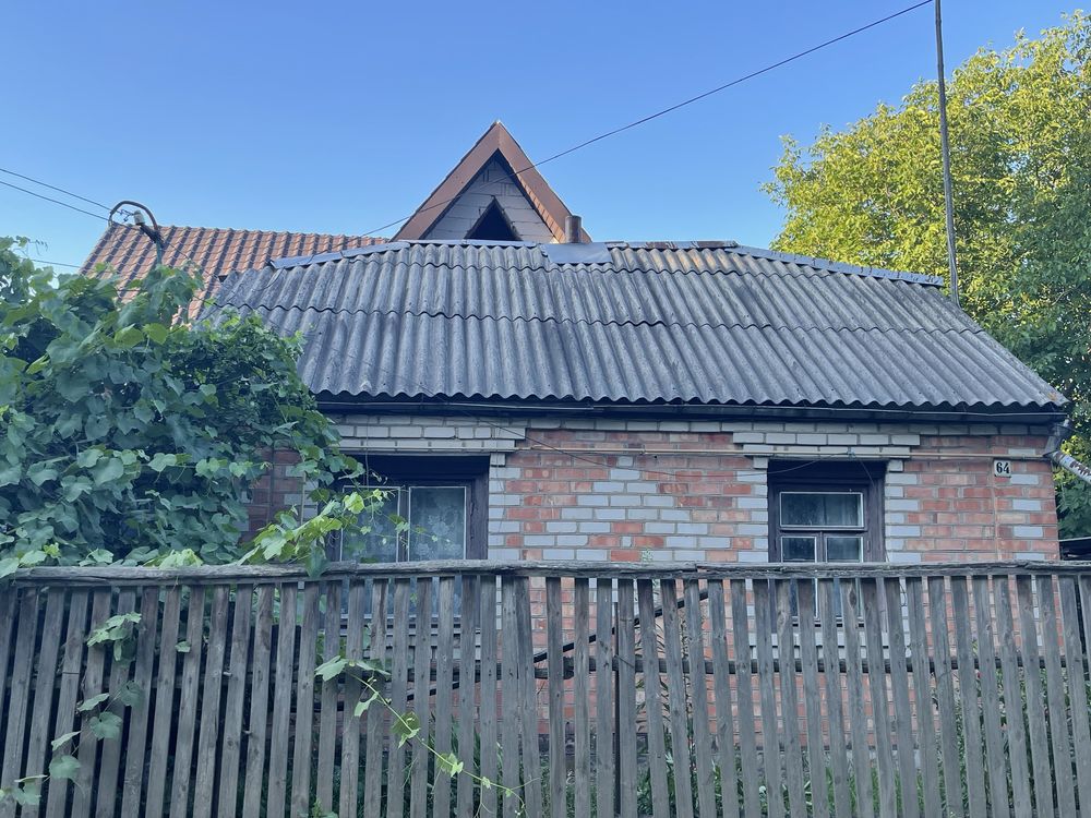 Власний куточок спокою біля лісу