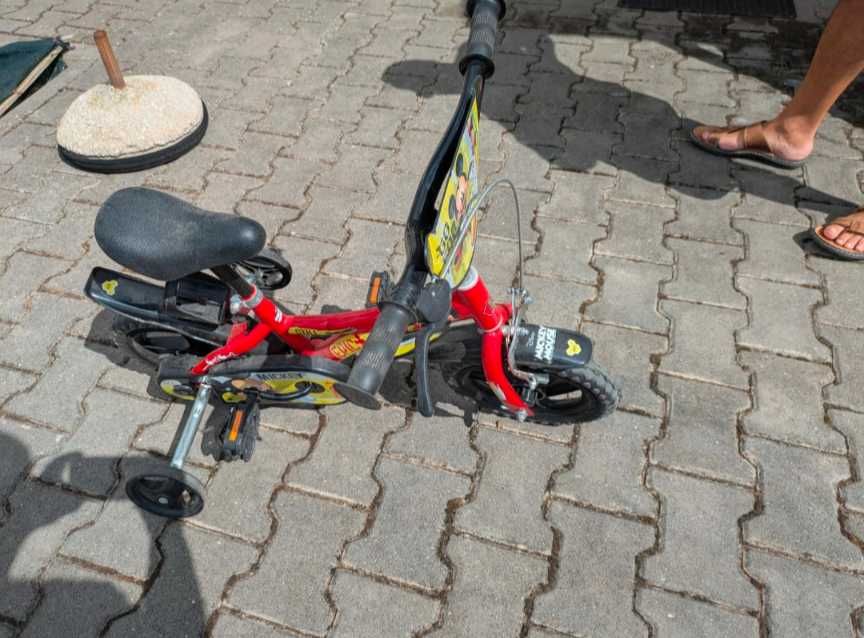 Bicicleta de criança do Mickey