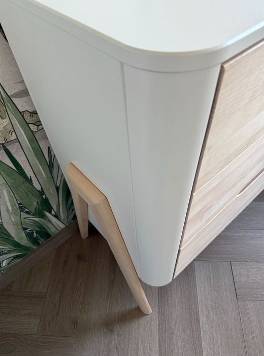 Łóżeczko niemowlęce, komoda, przewijak -  komplet