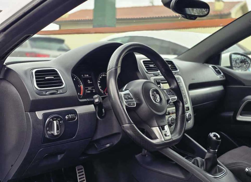 VOLKSWAGEN SCIROCCO R-LINE 2.0TDI 140CV "LOOK R"