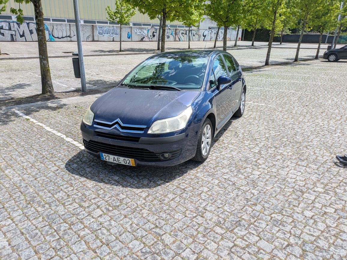 Citroën C4 em bom estado