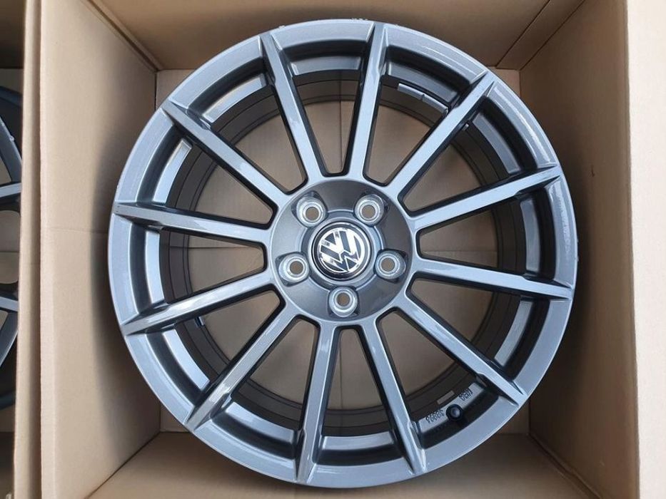 Oryginał felgi 18cali VW Golf Bora Skoda Octavia