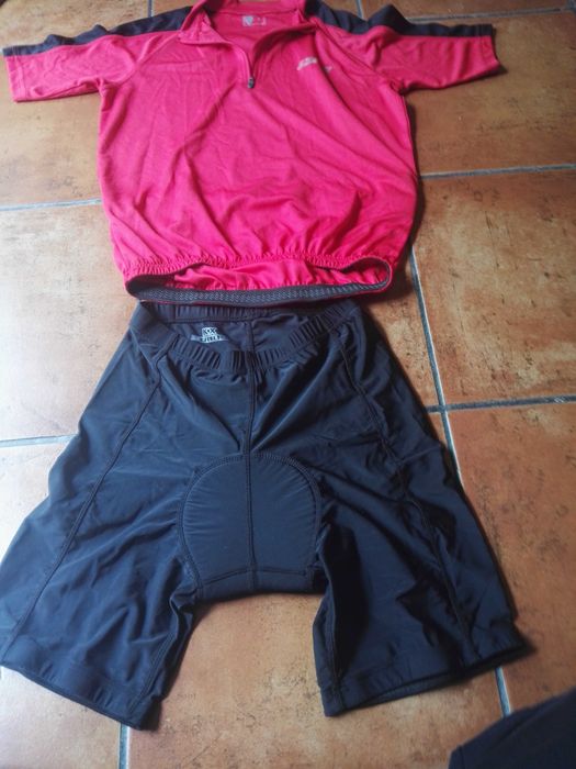 Vendo fato de ciclista