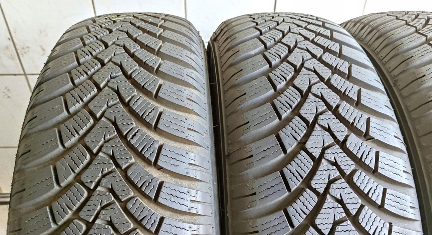 4x 195/65r15 Falken Eurowinter Hs01/2020r C/B/70dB 8mm Jak Nowe