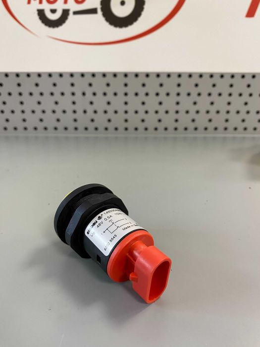 Włącznik wałka WOM Case, New Holland, Steyr 8202.5543 ORYGINAŁ CNH