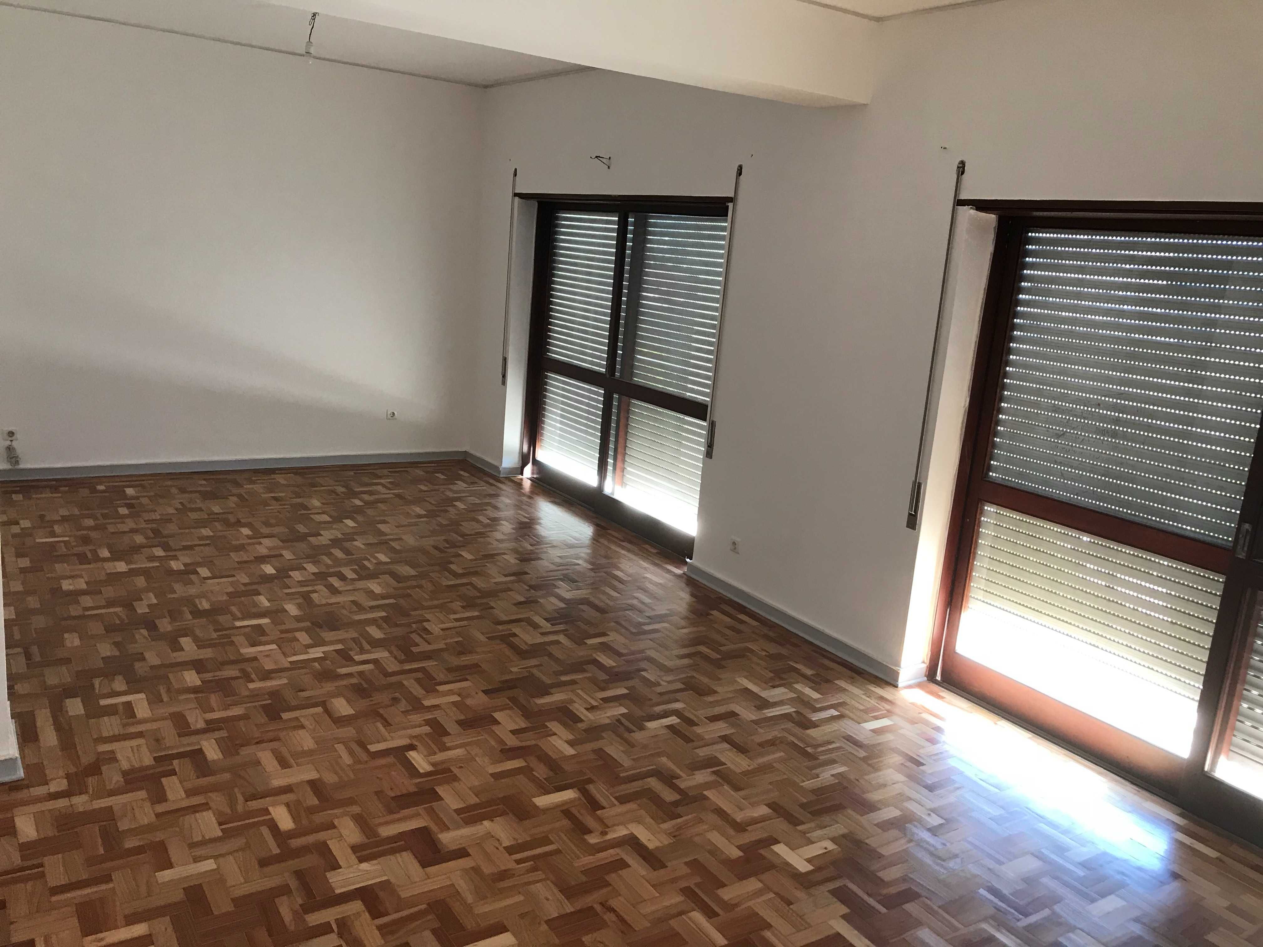 Apartamento T3+1 no centro de Coimbra c/ GARAGEM