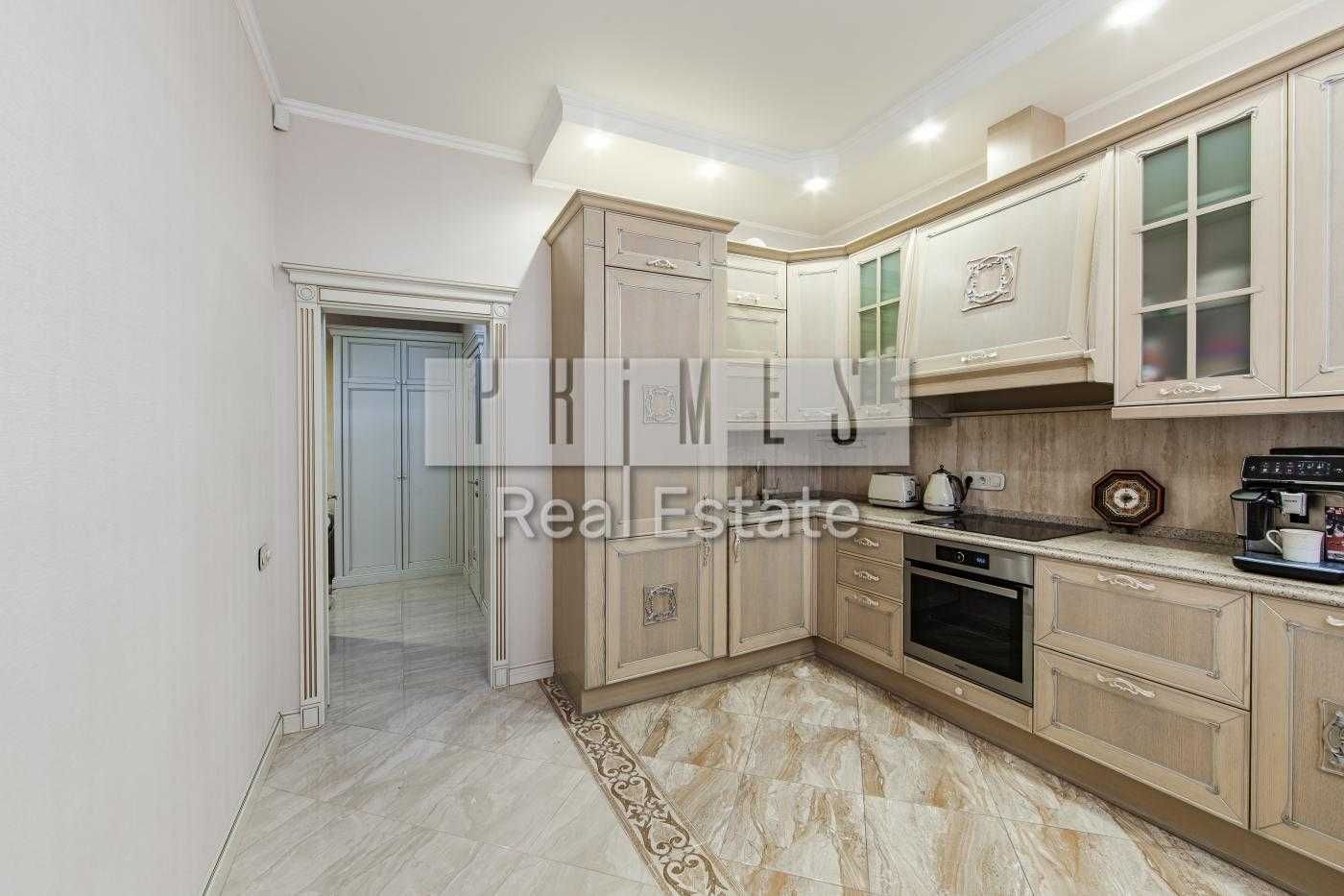 Простора 3 кімнатна квартира 105 м² у центрі Києва метро Палац Україна