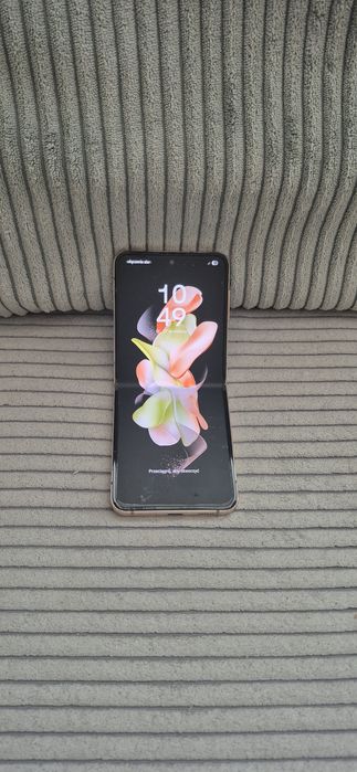Samsung flip 4 stan idealny