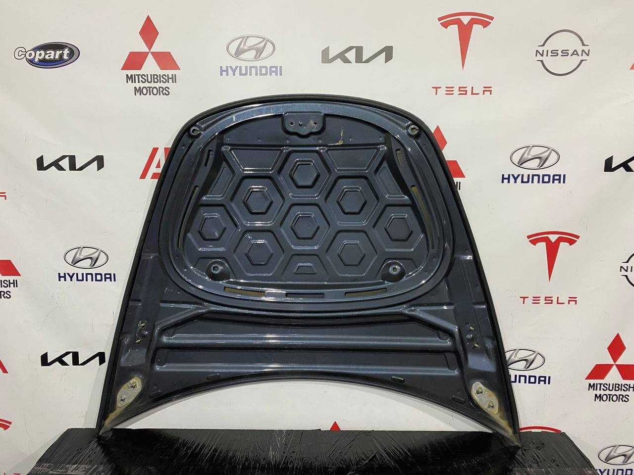 Капот оригінал б/в Tesla Model 3 1081390-E0-B