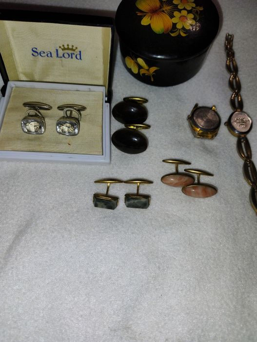 Продам часи все одним лотом