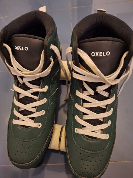 Patins de 4 rodas Oxelo tamanho 44, como novo