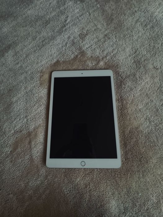 iPad (7.ª Geração, 128 GB) - Praticamente Novo e Atualizado!