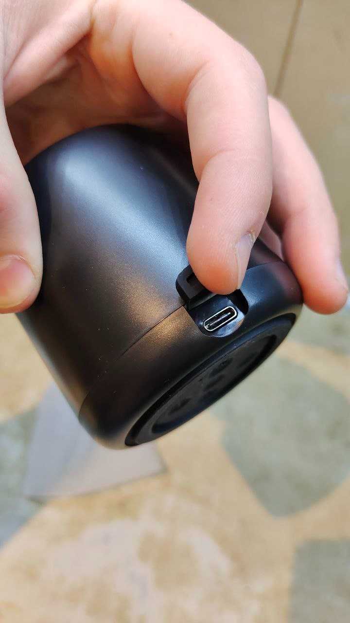 Портативна Bluetooth-колонка F11