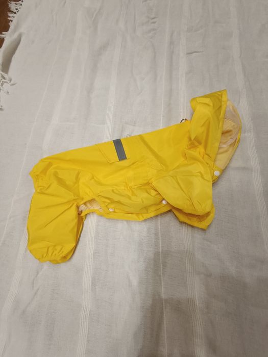 Комбинезон ,плащ для собак.