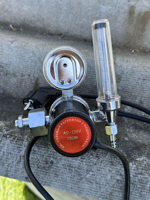 Редуктор СО2 З підігрівом 220В