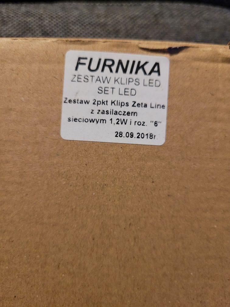 Podświetlenie Led 2 elementy firmy Furnika do witryny
