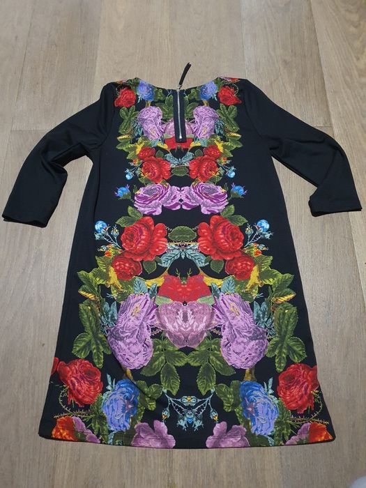 Sukienka w róże H&M S