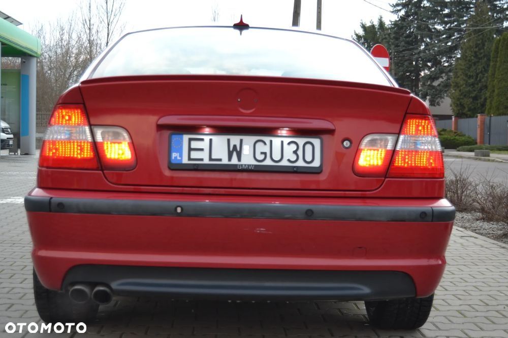 BMW E46 330xi sedan