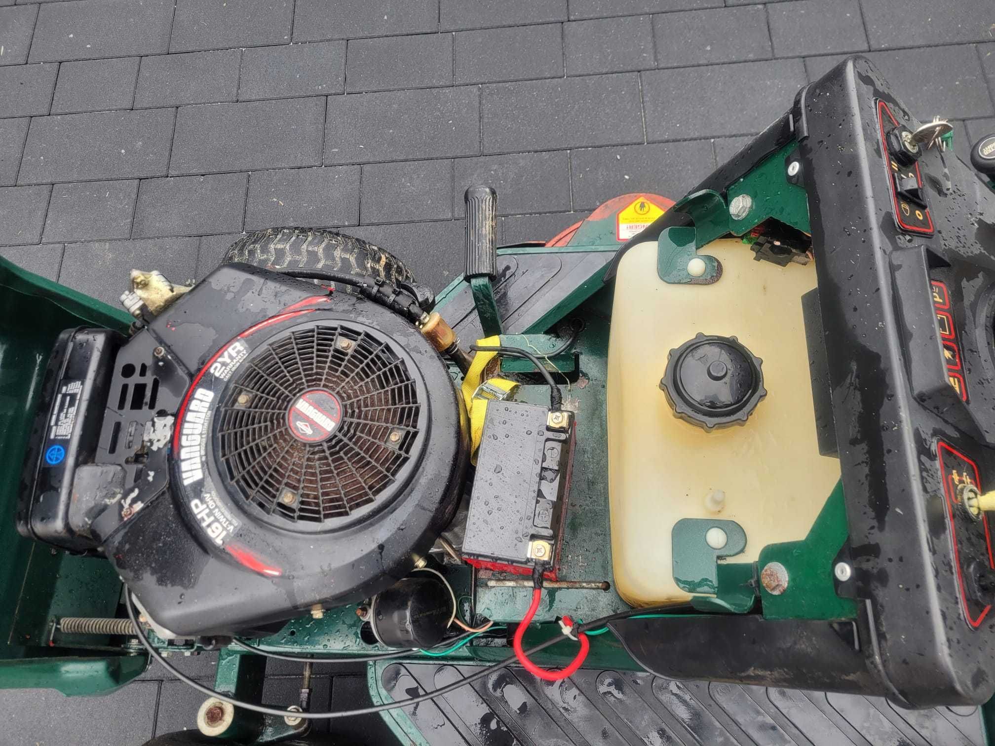 Hayter H1642, traktorek kosiarka, zamiatarka, silnik Vanguard 16 KM V