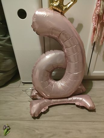Cyfra 6 na urodziny balon