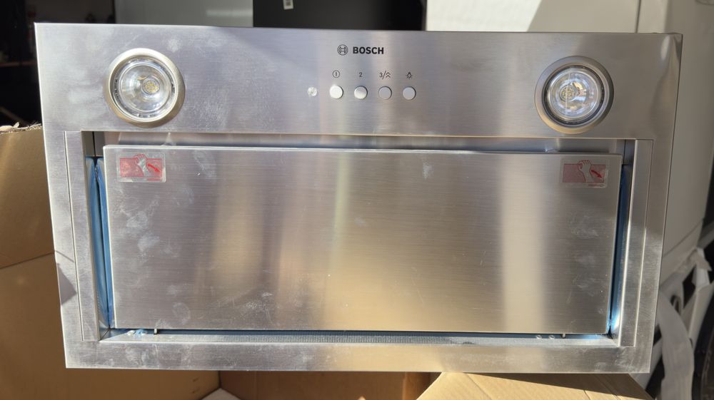 Exaustor BOSCH DHL585B (575 m3/h - 52.5 cm - Inox)