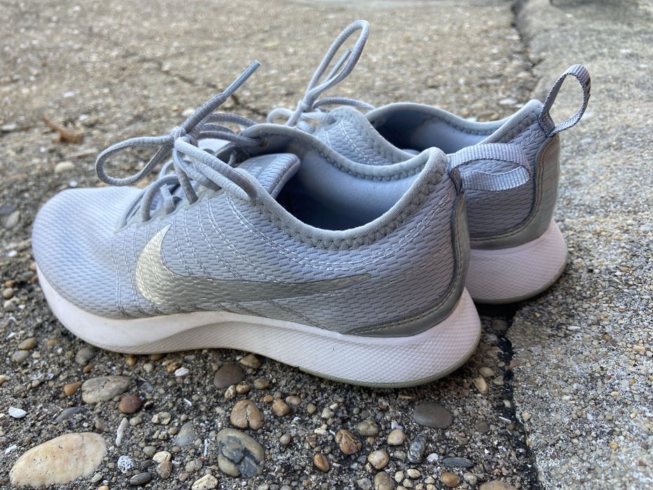 Sapatilhas Nike cinza