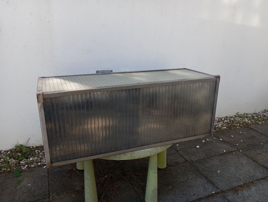 Gaiola artesanal para pássaros