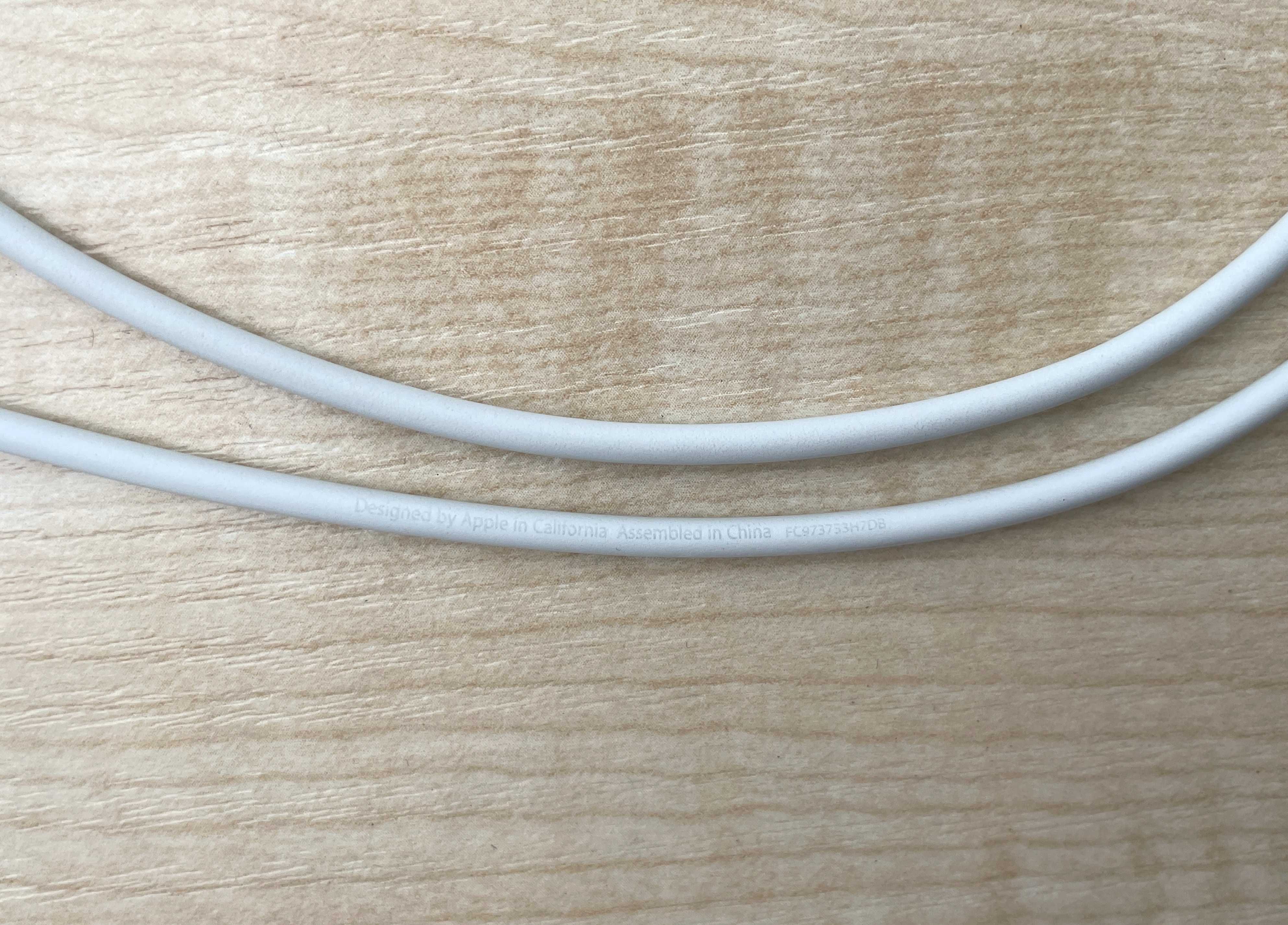 Кабель Apple Lightning to USB 1м (MXLY2ZM/A). Оригинал, из комплекта.