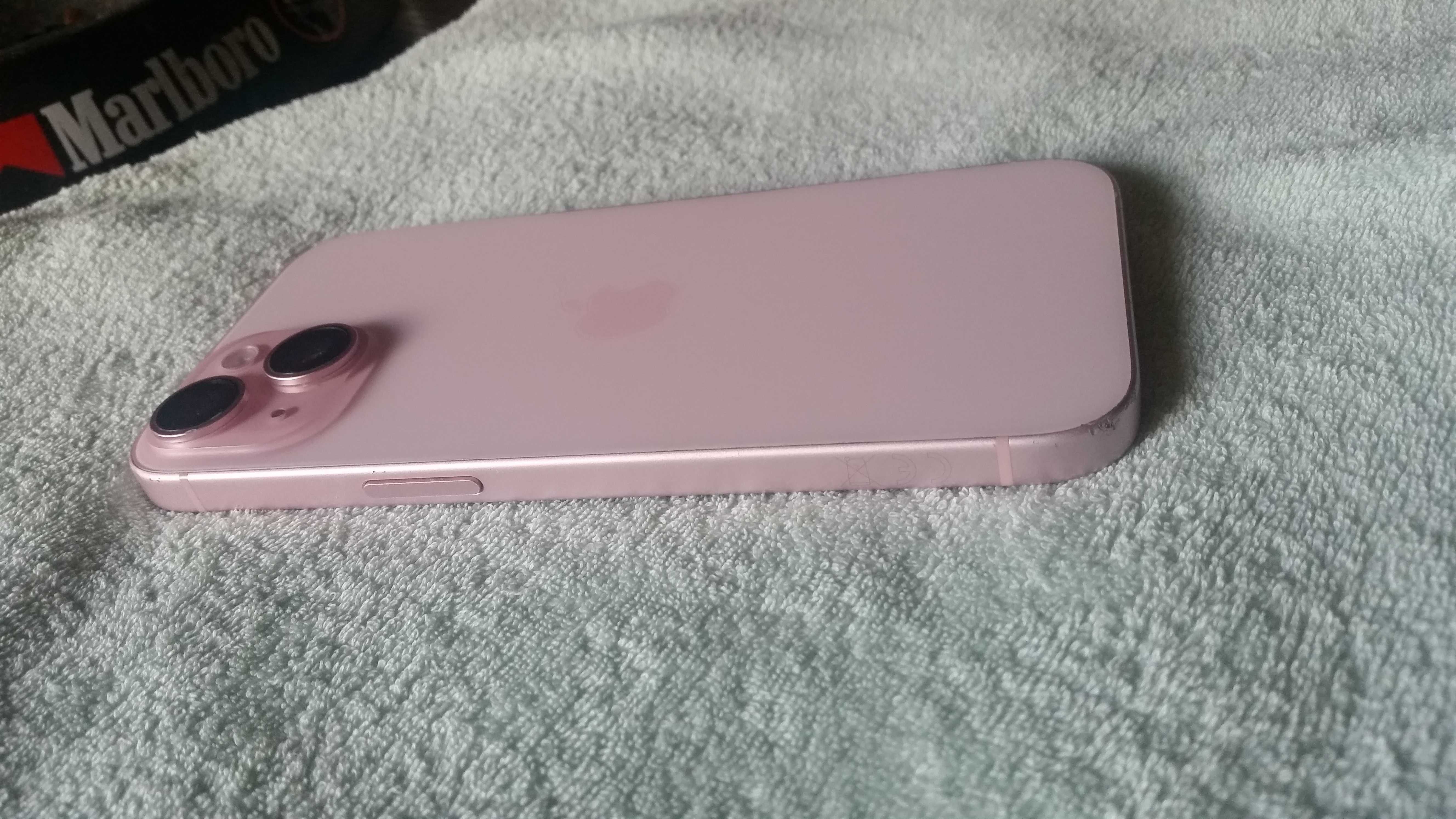 iPhone 15 Pink na gwarancji