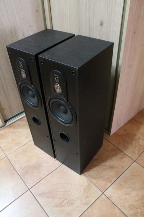 Kolumny Magnat 150 Watt Media 100