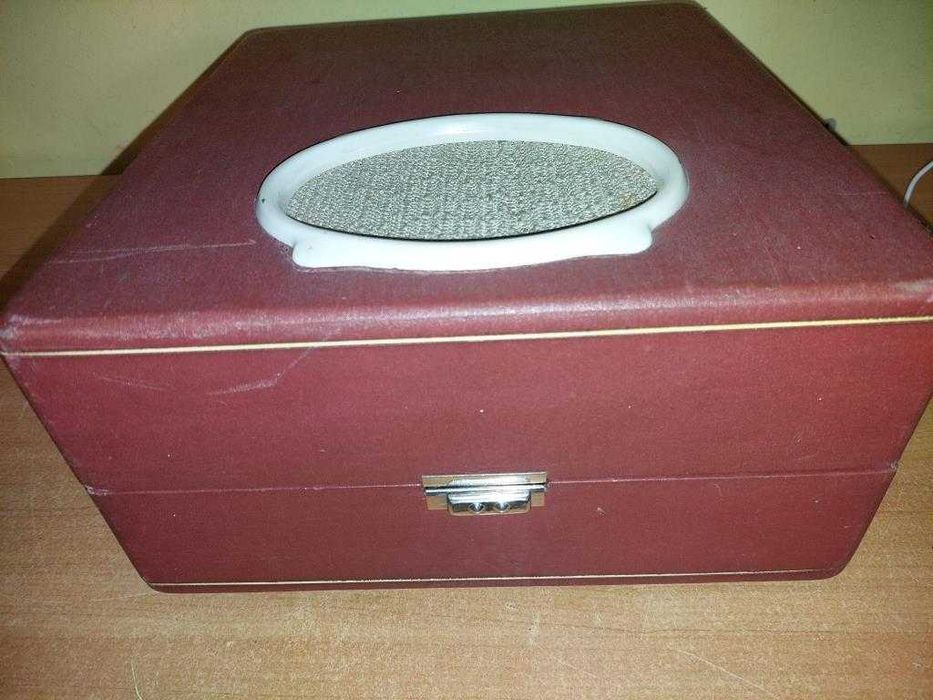Gramofon kultowy Karolinka 1953 r. rzadki egzemplarz.