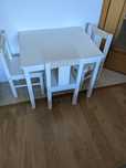 Conjunto mesa e 3 cadeiras criança