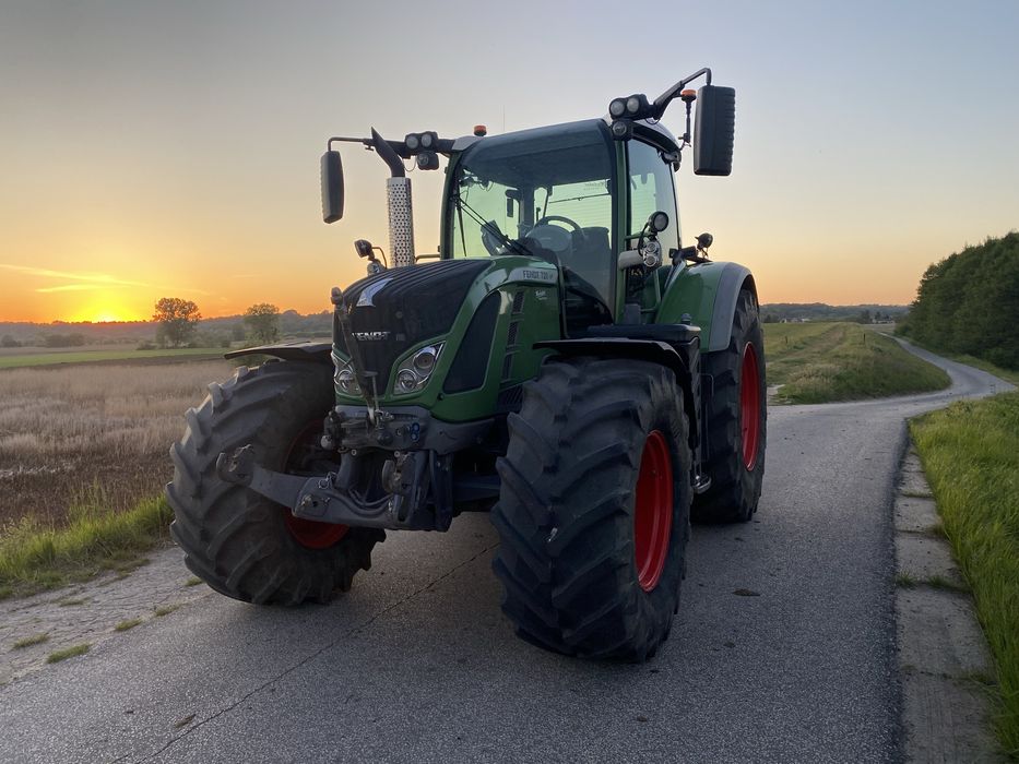 Traktor FENDT 720 VARIO TMS . Profi Plus . SCR Pneumatyka .Sprowadzony