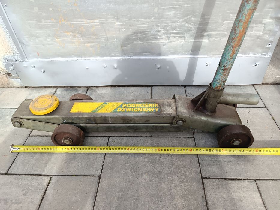 Podnośnik dźwigowy ręczny