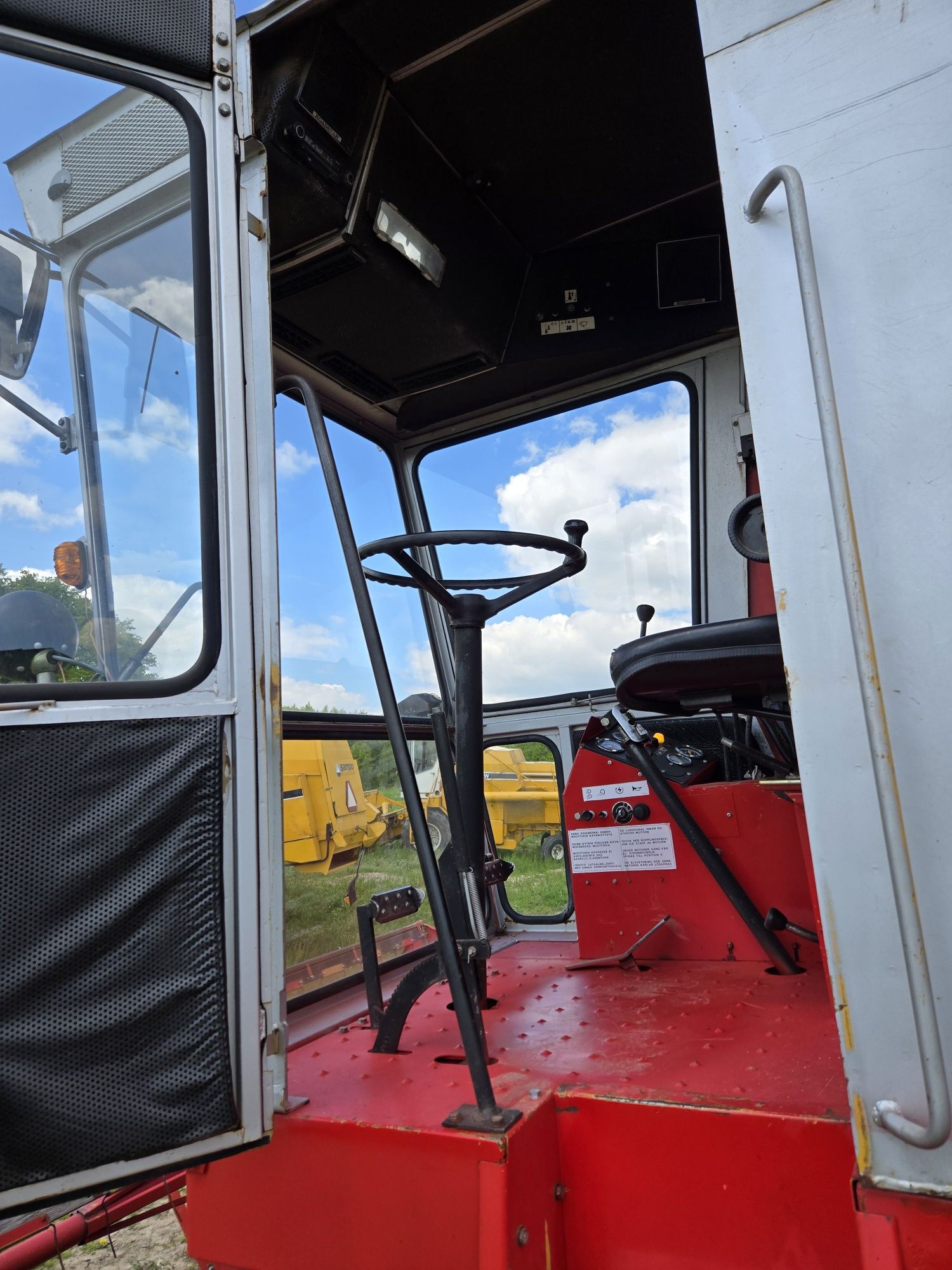 Kombajn zbożowy Massey Ferguson 430 / 20 / Sampo 680 / Deutz 10.80