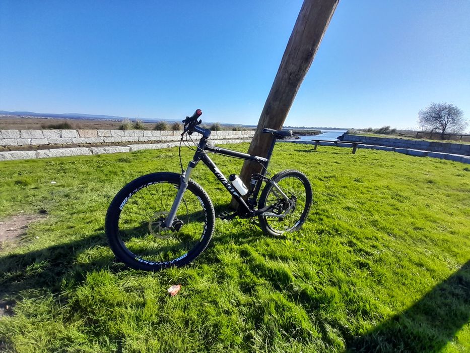 bicicleta giant 26 bem equipada