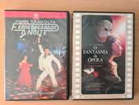 2 filmes em DVD de música: Febre de Sábado à Noite e Fantasma da Ópera