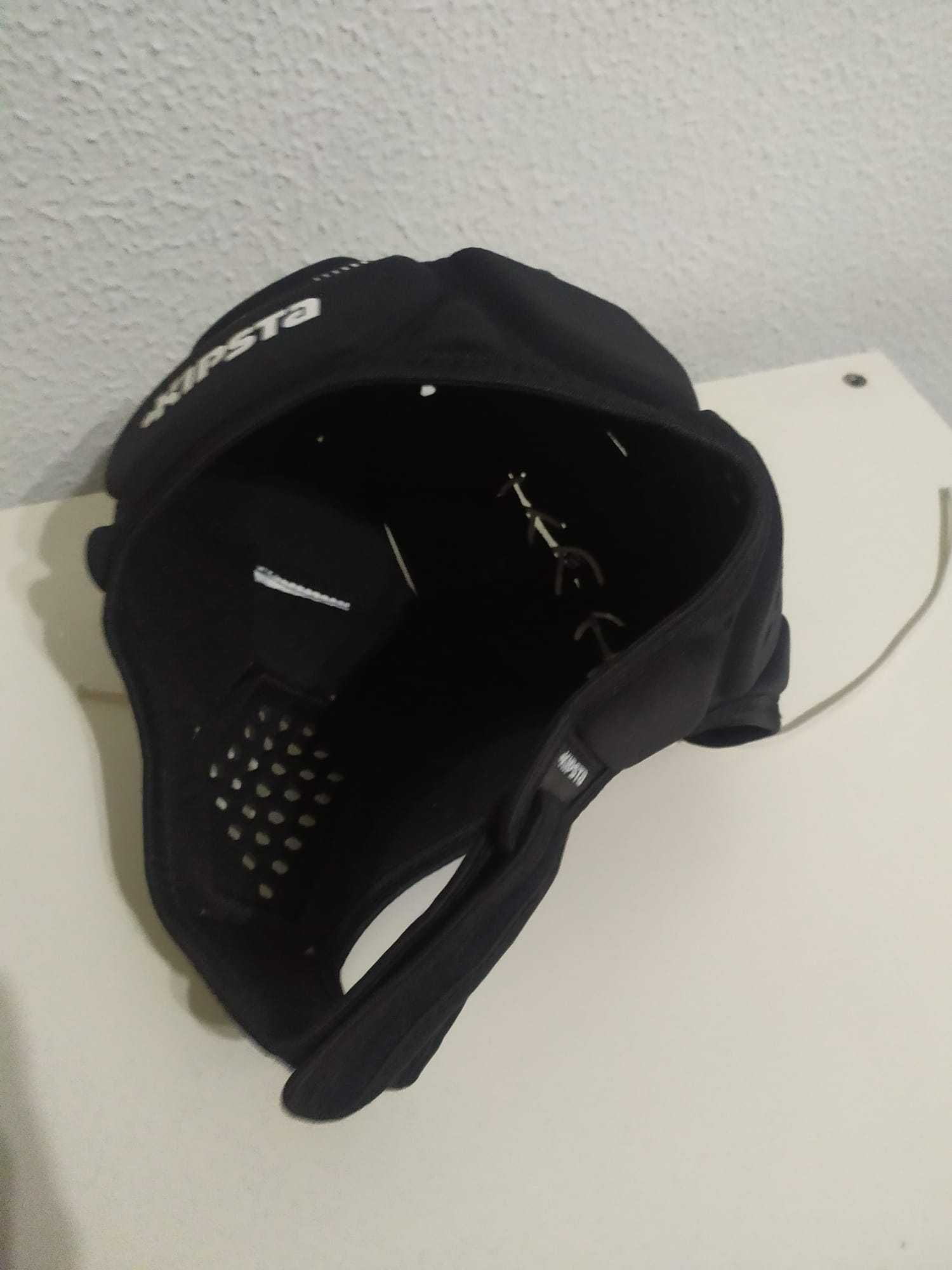Râguebi, blusa, capacete, proteção de dentes