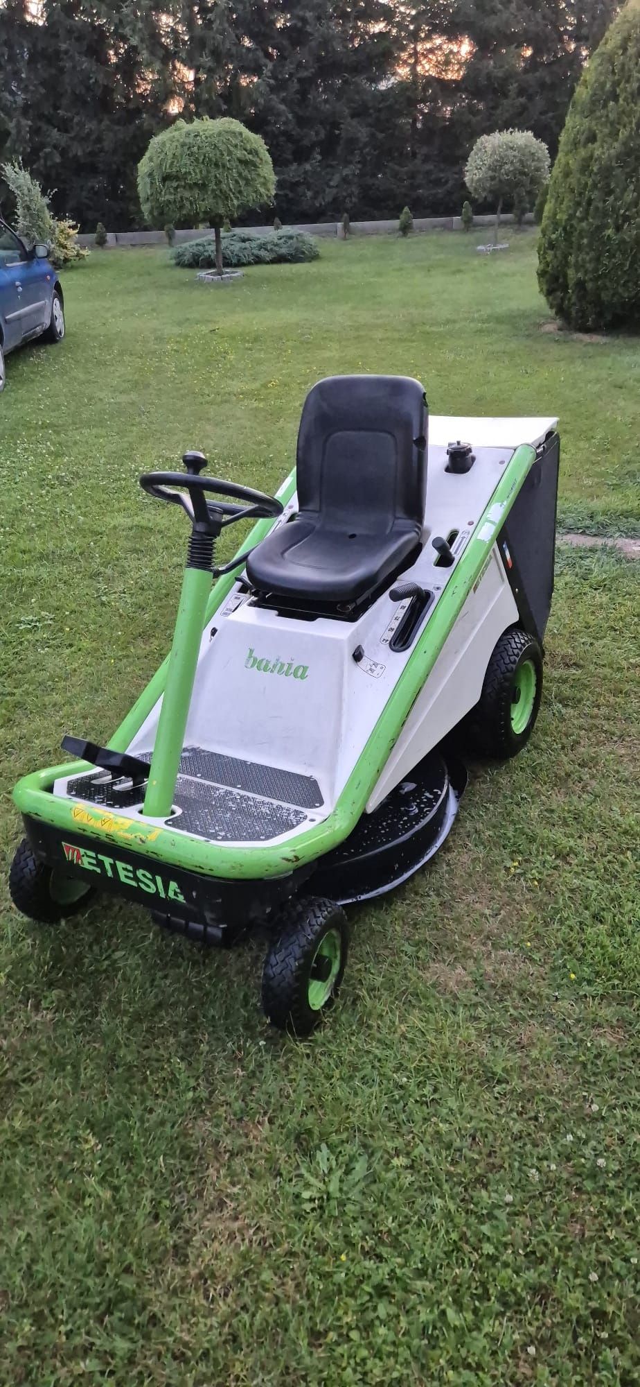 Traktorek Etesia Bahia Kawasaki 13hp