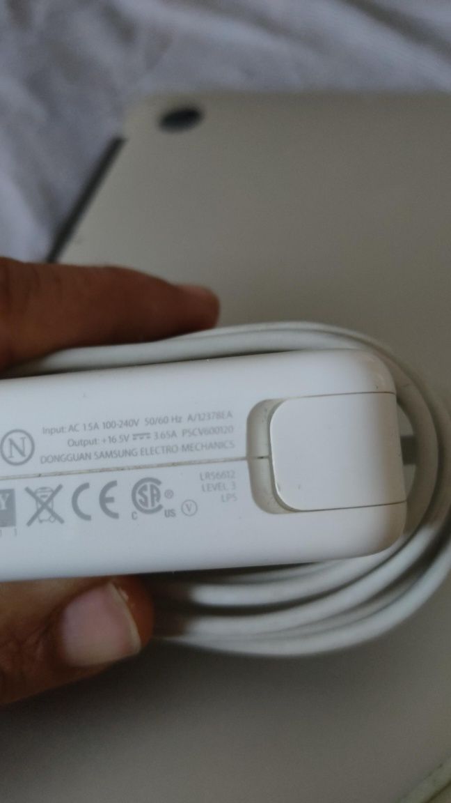 Carregador Apple para computador a/1237